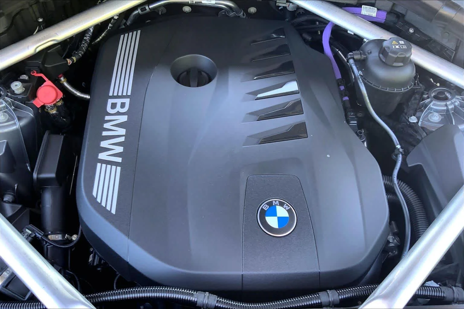 New 2026 Skyscraper Grey Metallic BMW xDrive40i image 17