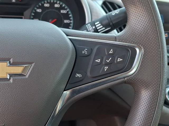 Used 2024 White Chevrolet LT image 19