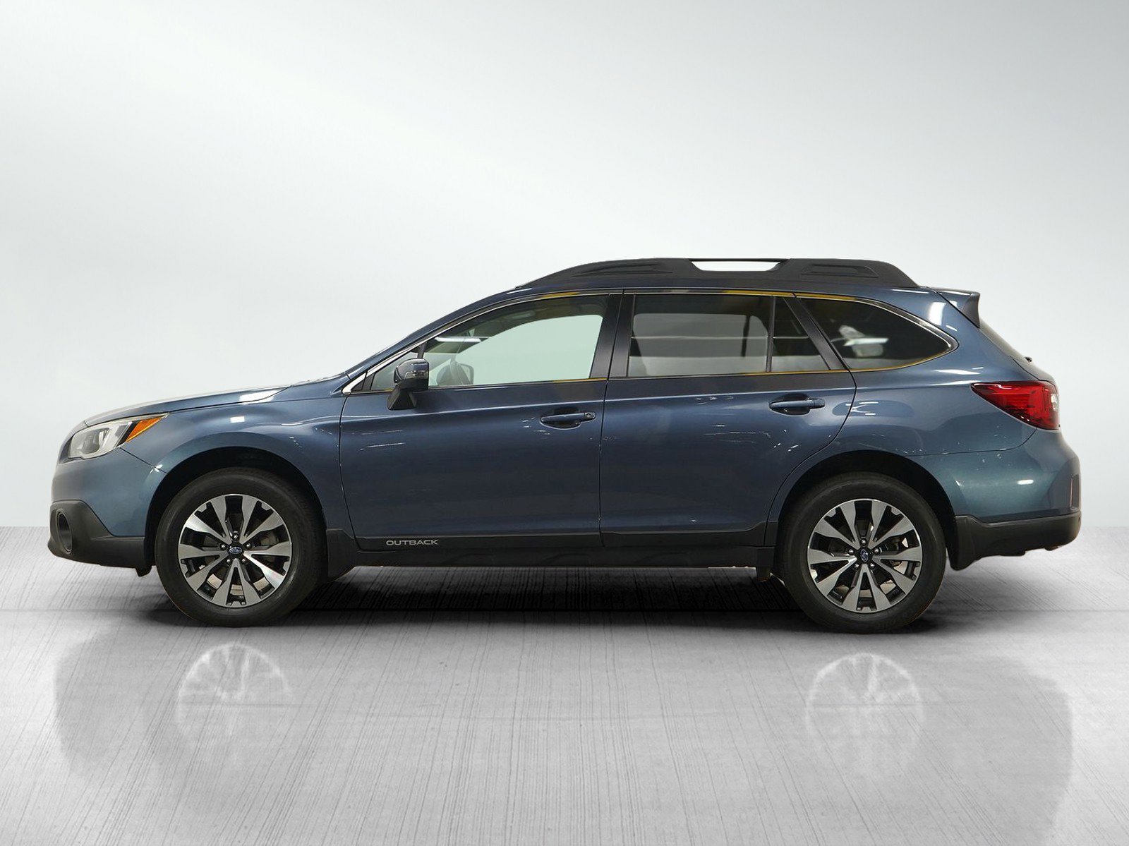 Used 2017 Subaru Outback Limited with VIN 4S4BSENC0H3380322 for sale in South Saint Paul, Minnesota