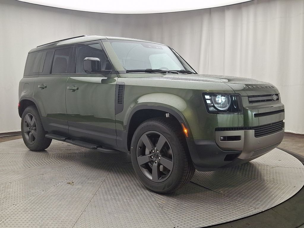 New 2026 Woolstone Green Land Rover S image 2