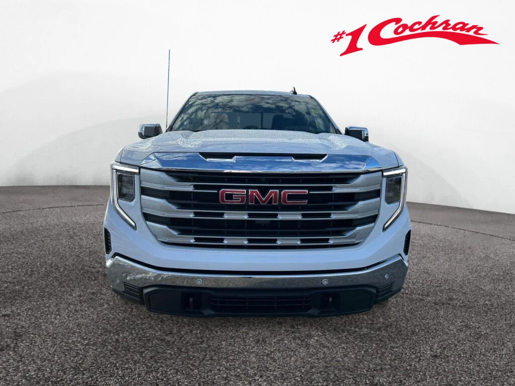 New 2026 GAZ/White GMC SLE image 2