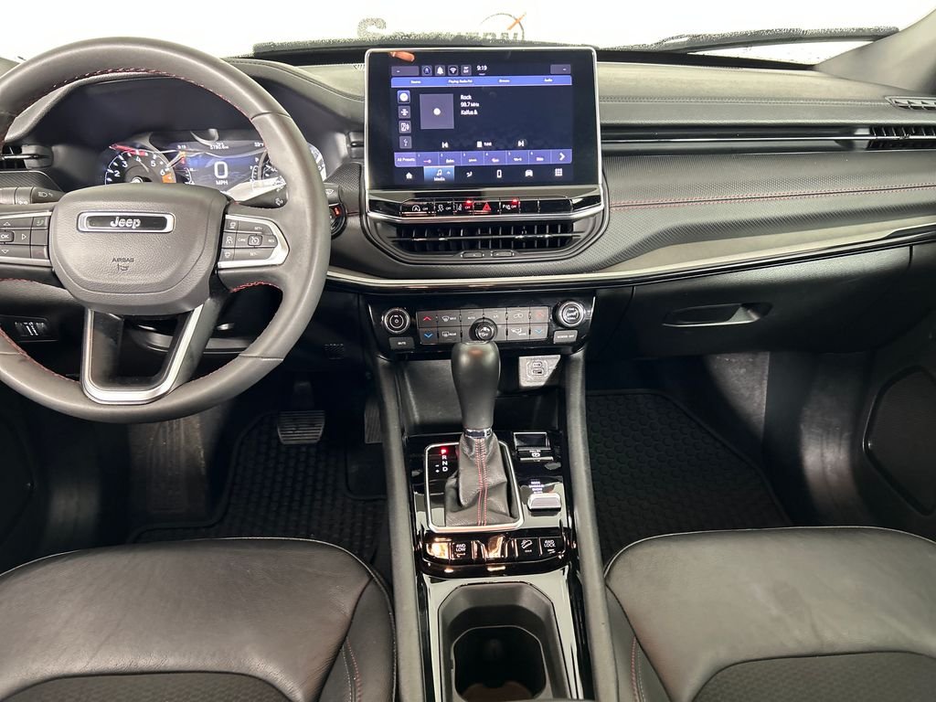 Used 2025 White Jeep Trailhawk image 19