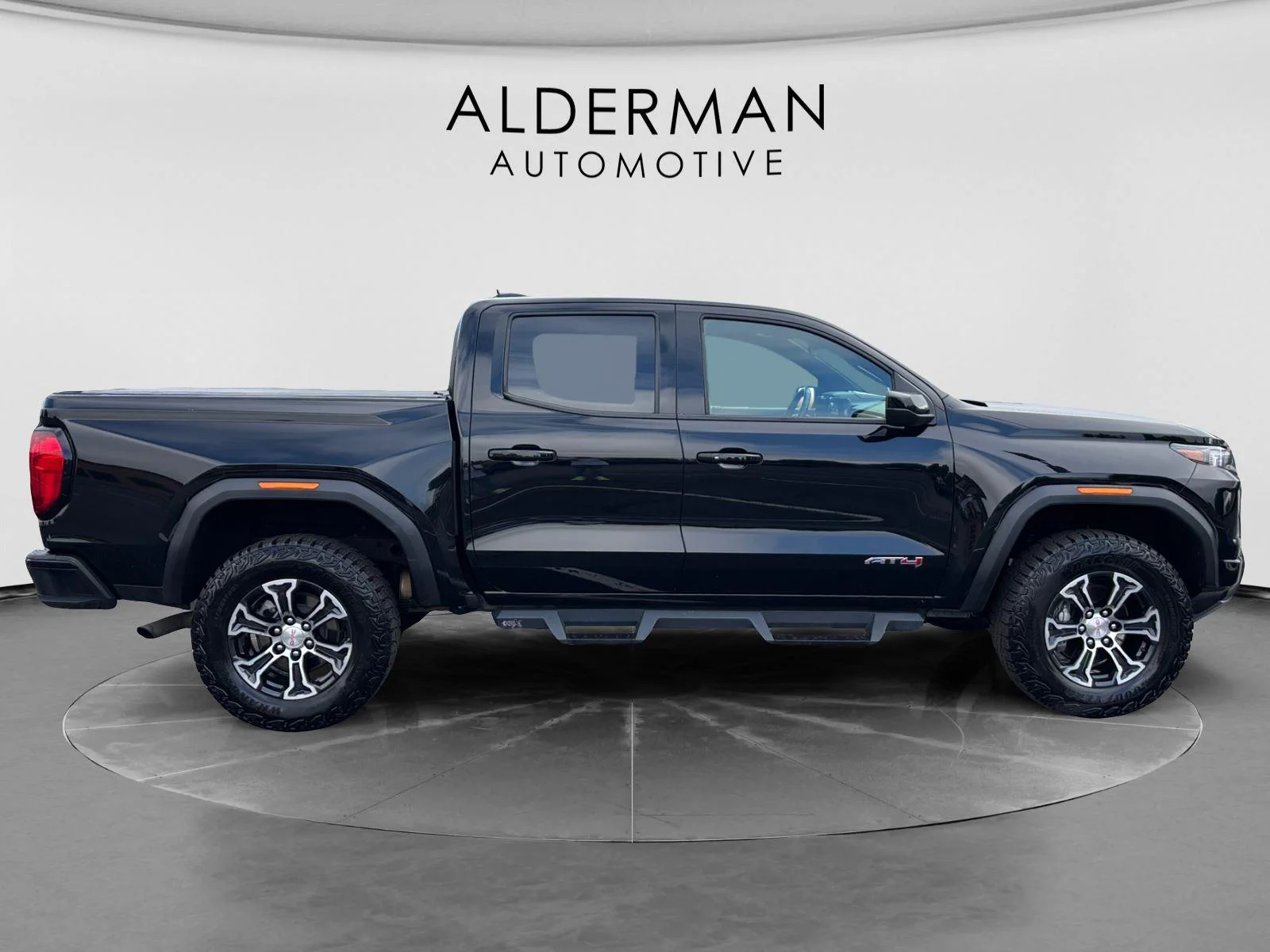 Used 2023 Onyx Black GMC 4WD AT4 image 6