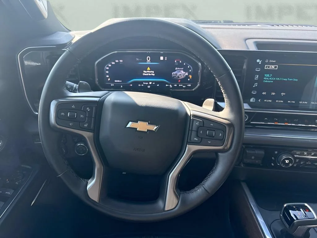 Used 2023 Black Chevrolet High Country image 31