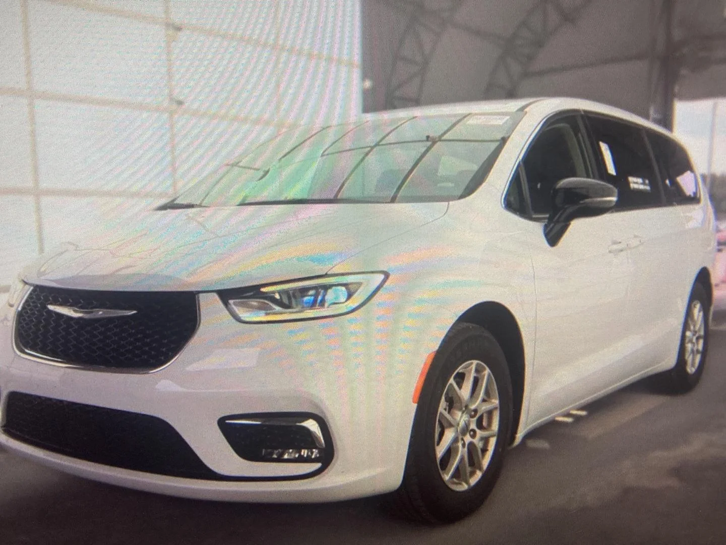 Used 2024 Bright White Clearcoat Chrysler Touring L image 9