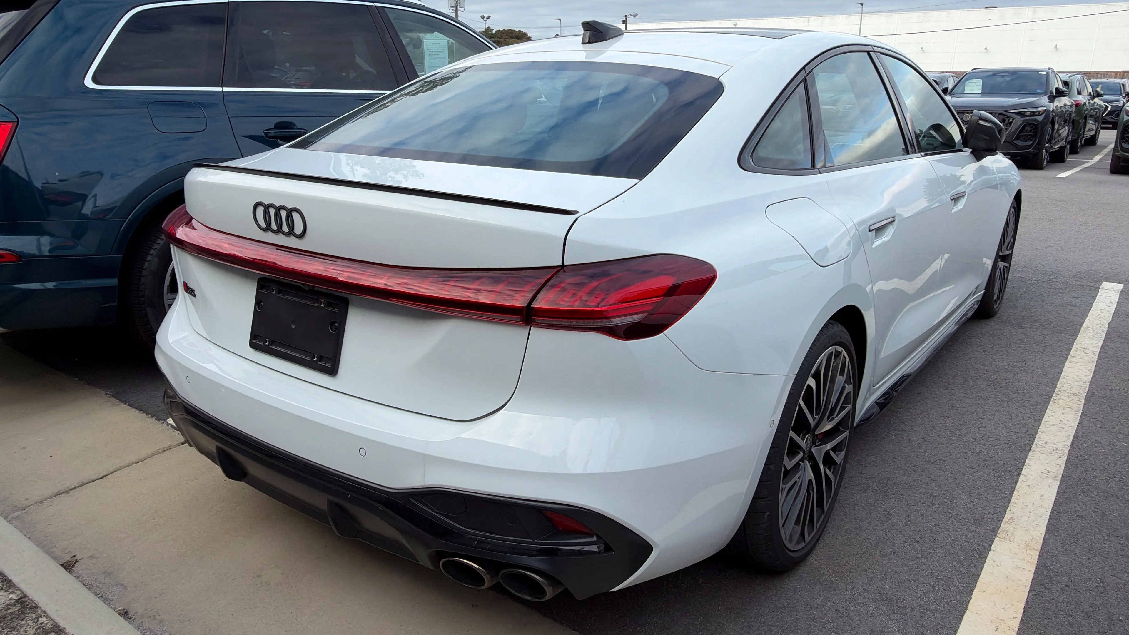 Used 2025 Glacier White Audi 3.0T Premium Plus image 8