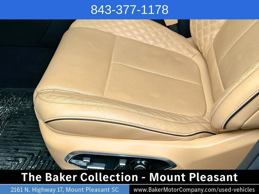 Used 2025 Diamond Black Jeep Summit image 20