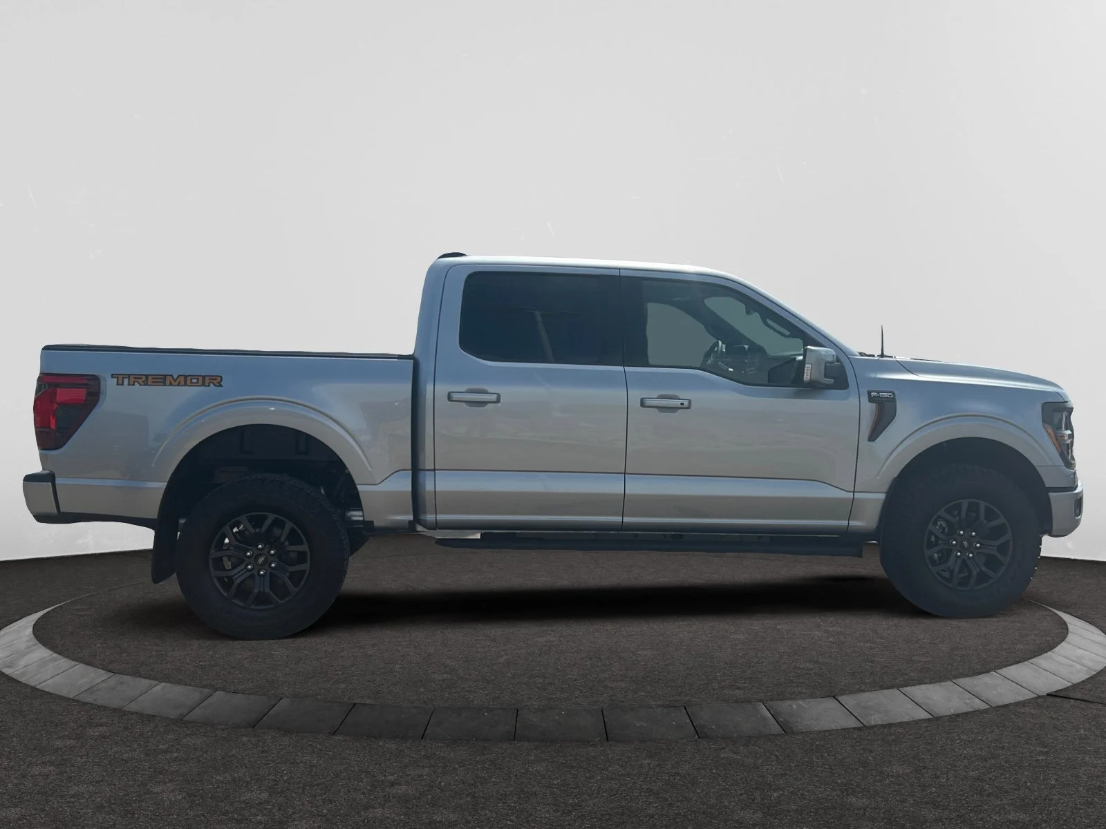 New 2026 Iconic Silver Metallic Ford Tremor image 6