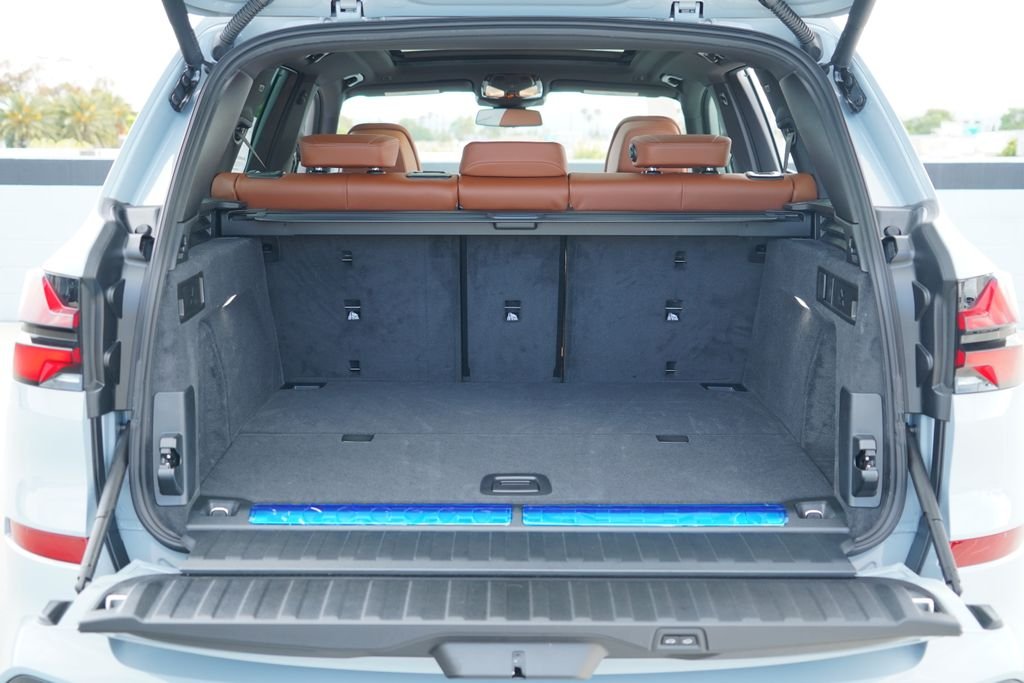 New 2026 Brooklyn Grey Metallic BMW xDrive50e image 20