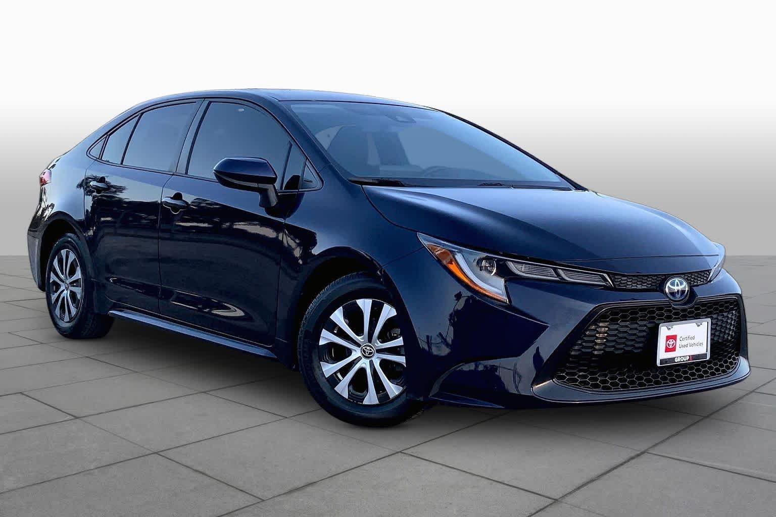 Pre-Owned 2022 Toyota Corolla Hybrid LE