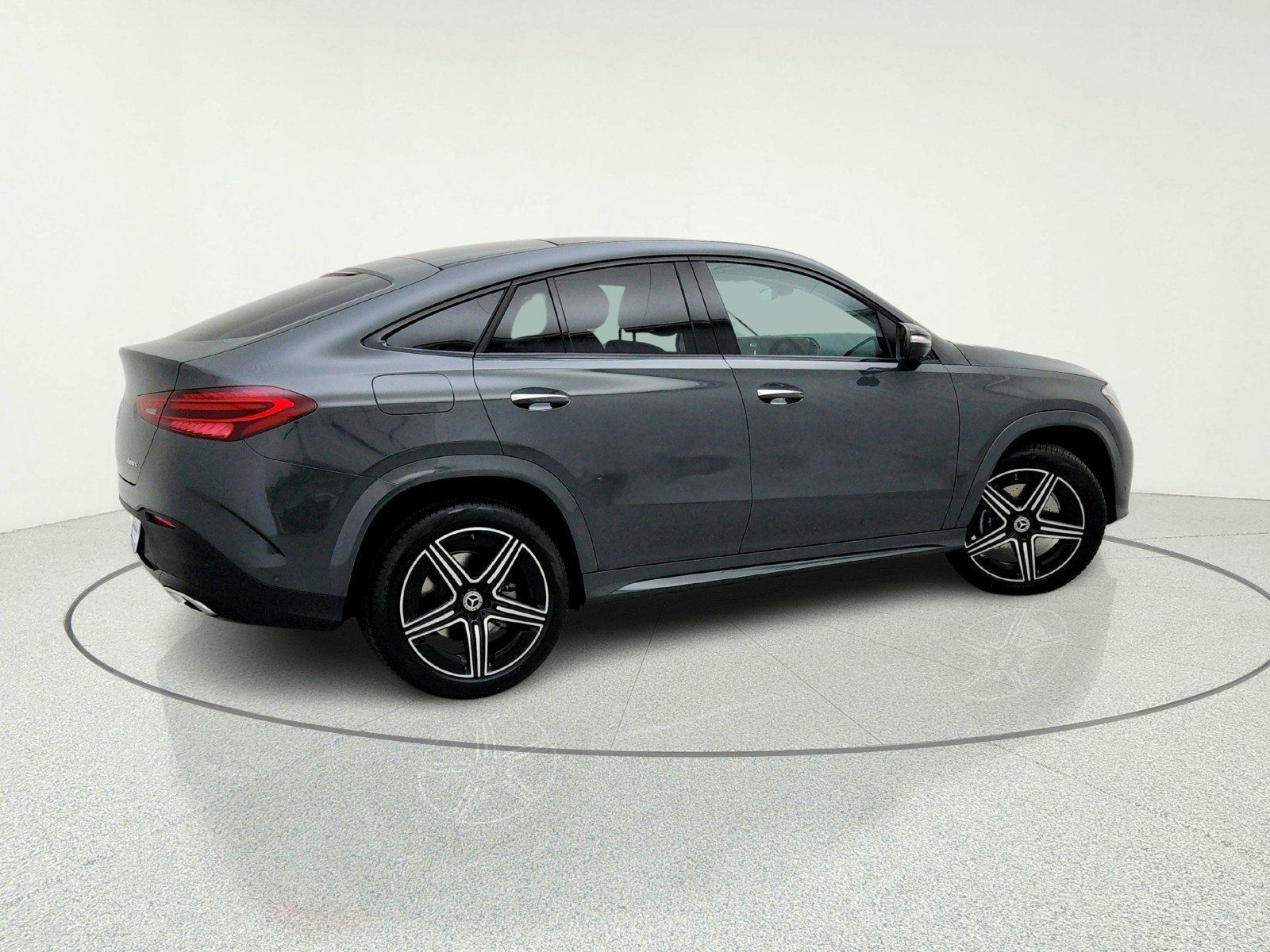 New 2026 MANUFAKTUR Silicon Grey Mercedes-Benz GLE 450 4MATIC® Coupe image 29