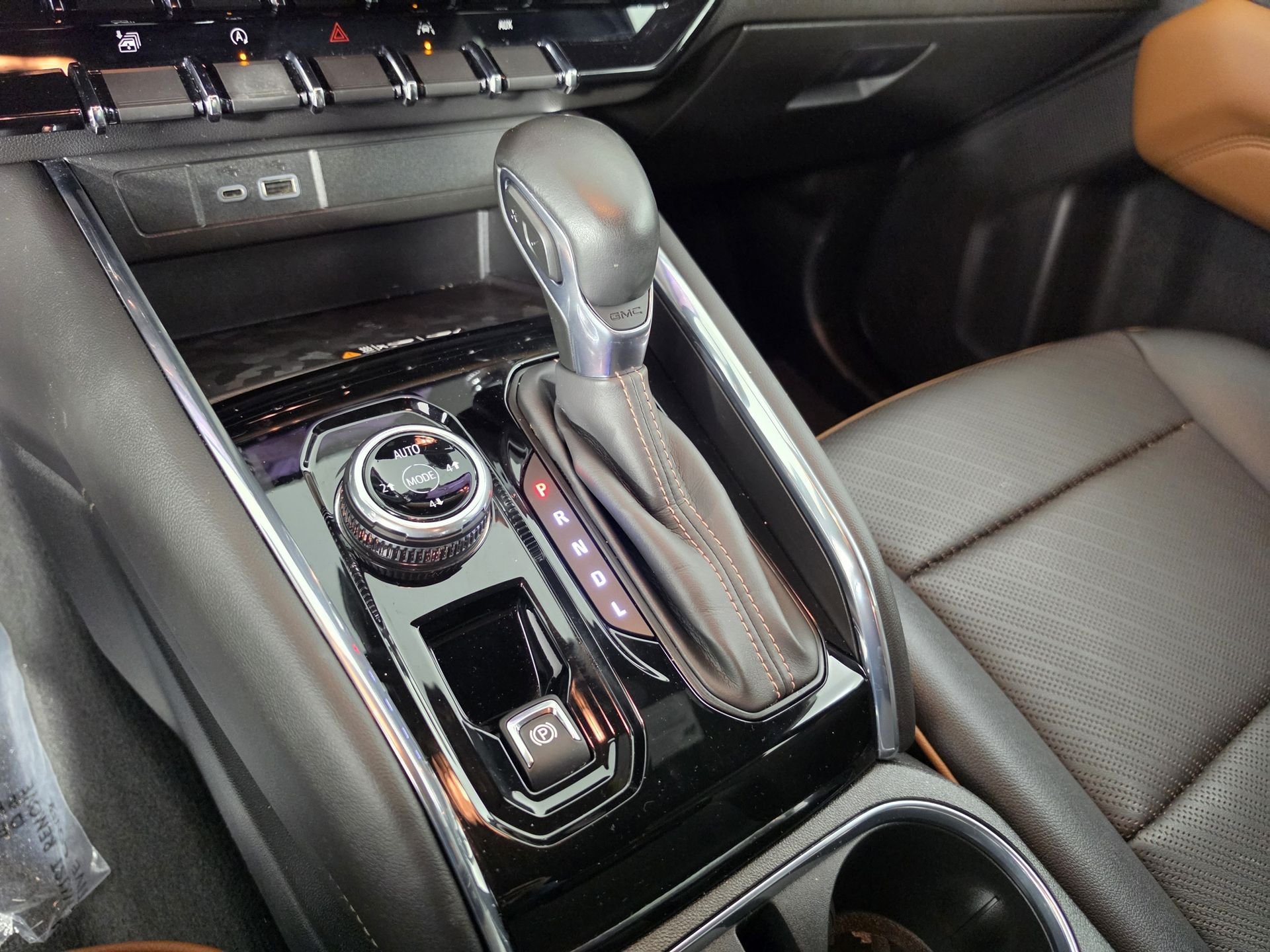 2023 GMC Canyon AT4 - Photo 31