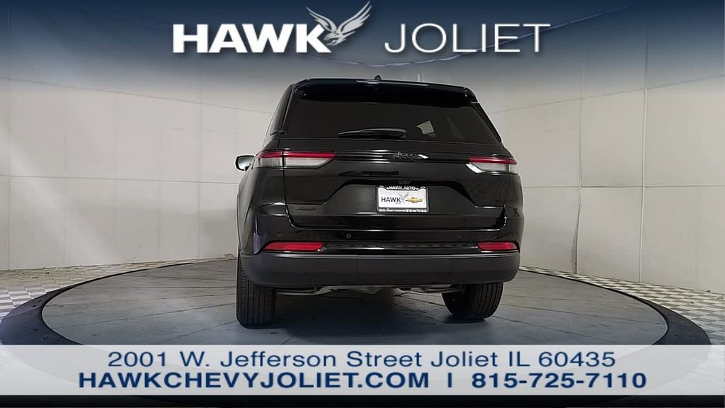 Used 2025 Black Jeep Altitude image 6