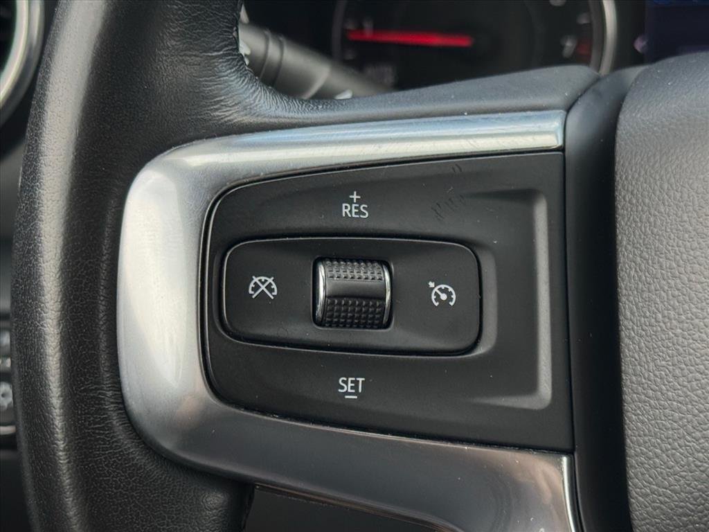 Used 2020 SUMMIT WHITE Chevrolet LT image 18