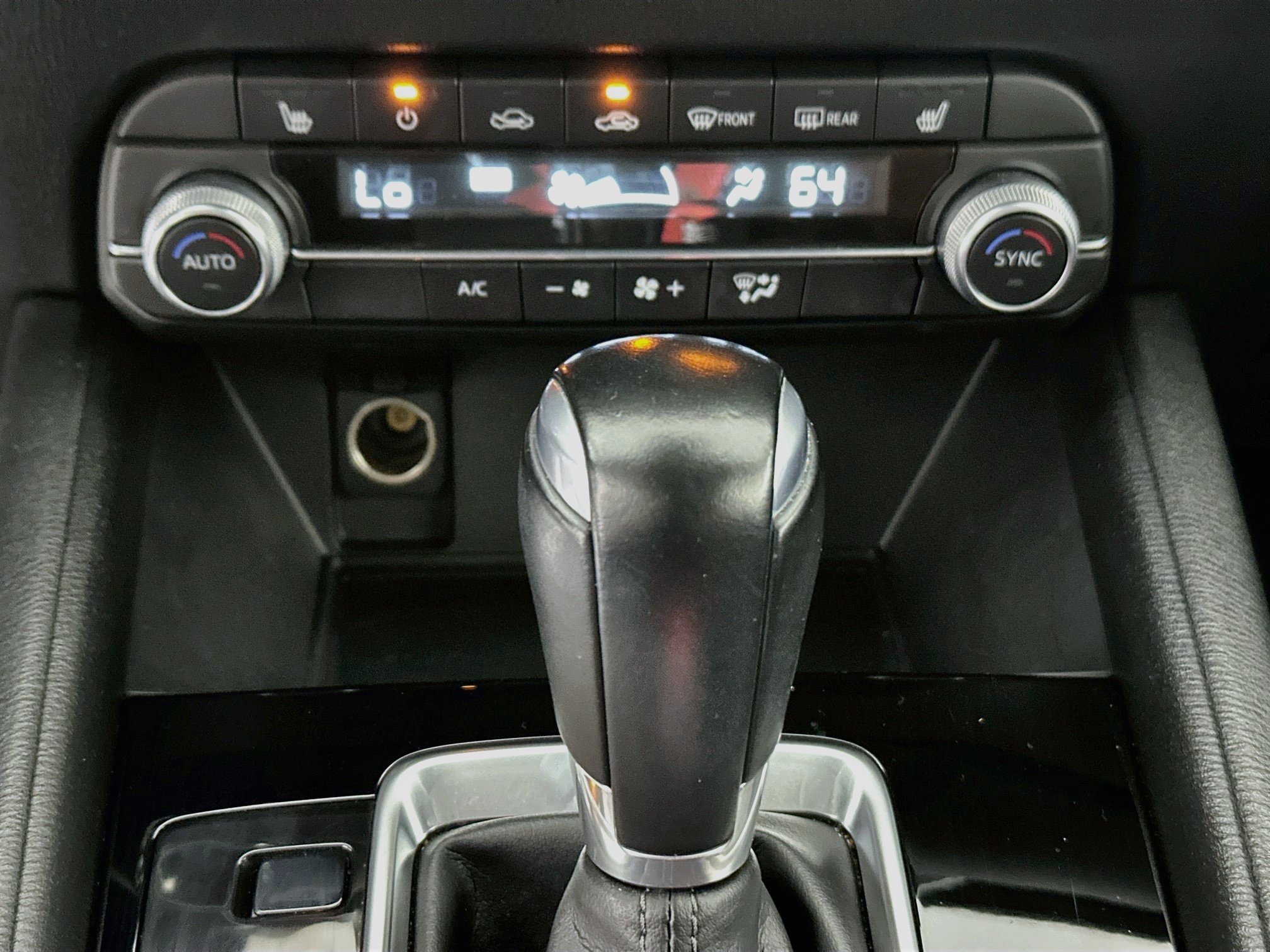 Used 2022 Snowflake White Pearl Mica Mazda 2.5 S Preferred Package image 23