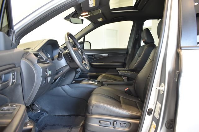 Used 2022 Silver Honda TrailSport image 20