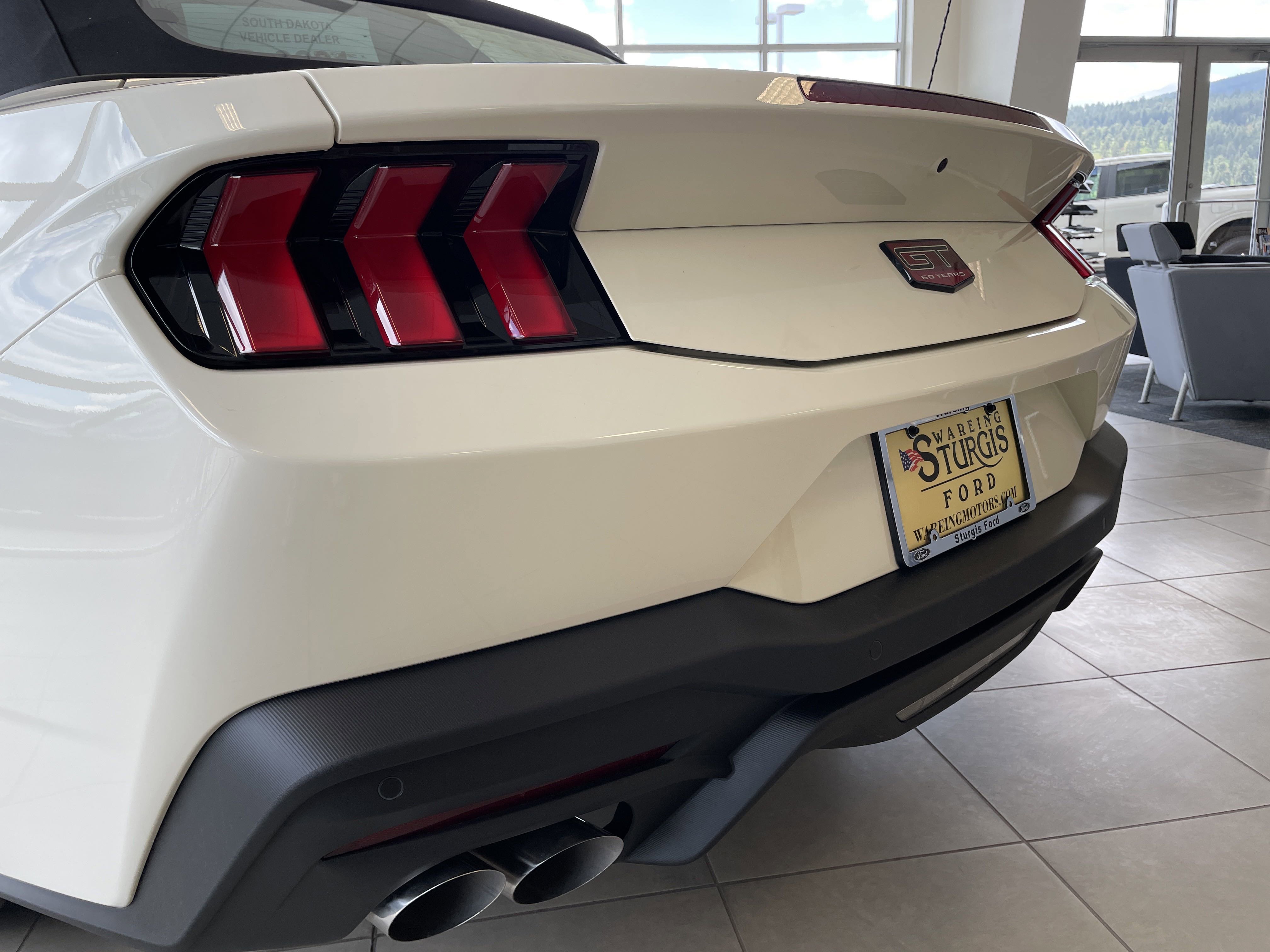 2025 Ford Mustang GT Premium Convertible - Photo 15