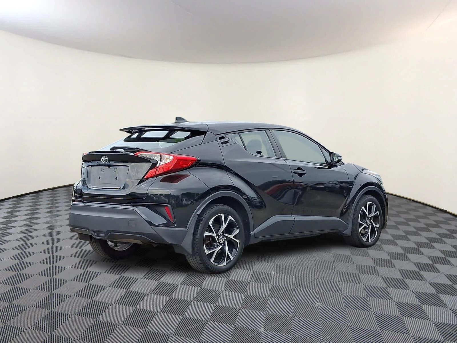 Certified Used 2020 Black Sand Pearl Toyota XLE image 5