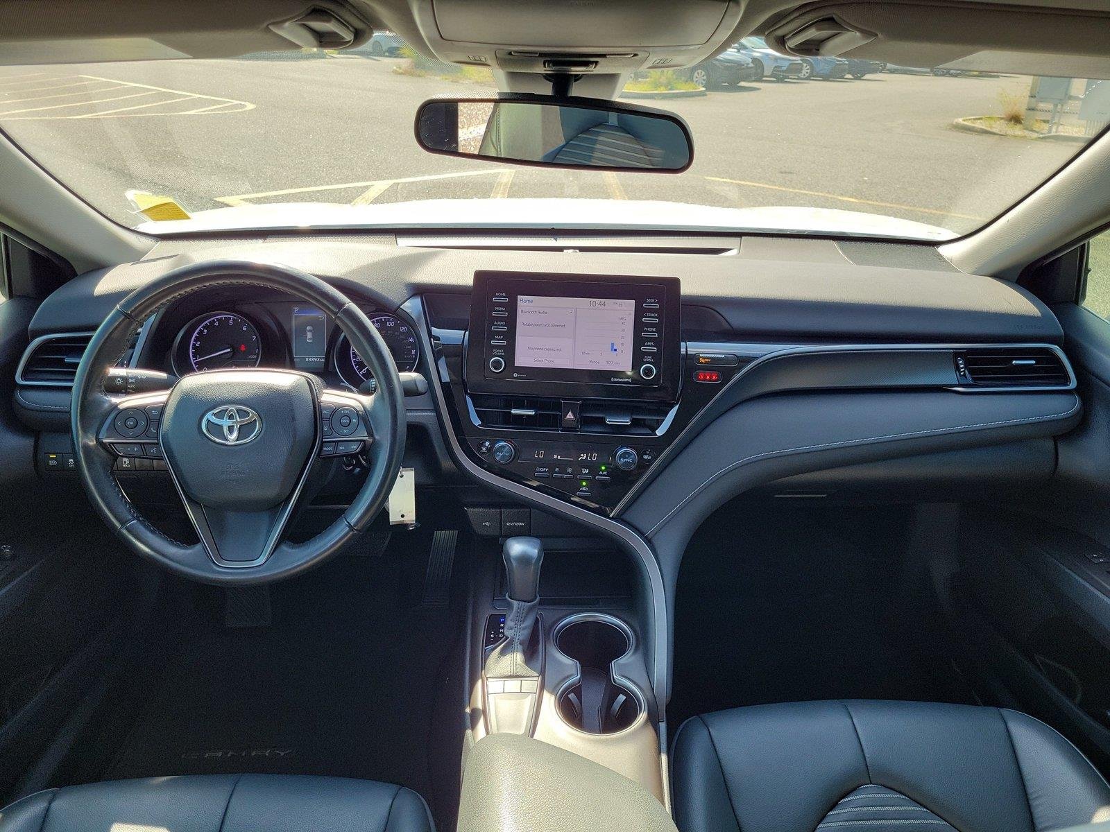 Used 2023 Ice Cap Toyota SE image 11