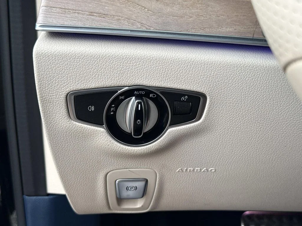 Used 2018  Mercedes-Benz E 400 image 28