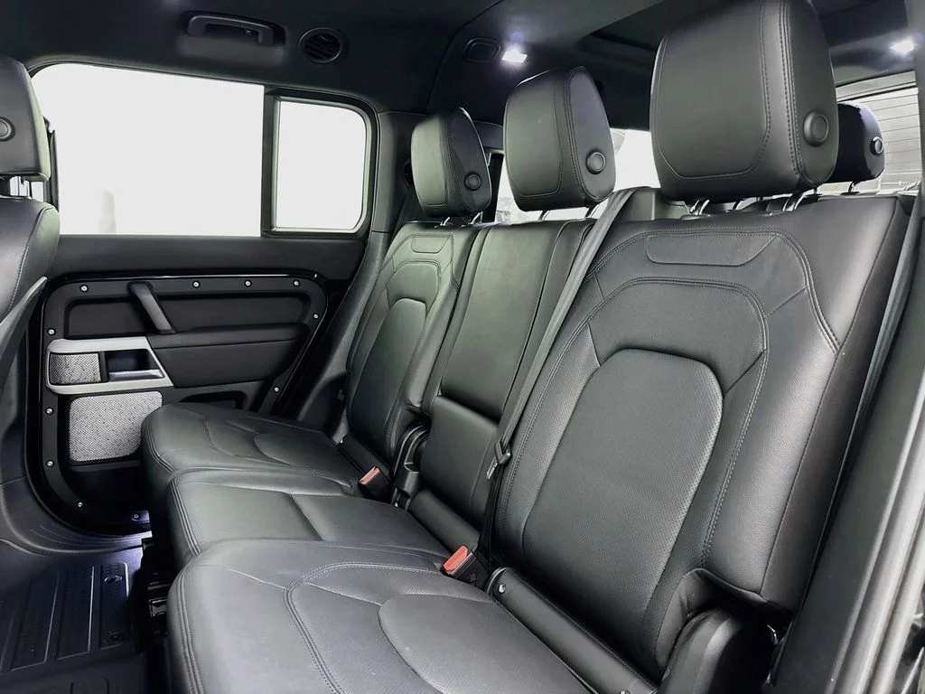Used 2024 Black Land Rover S image 25