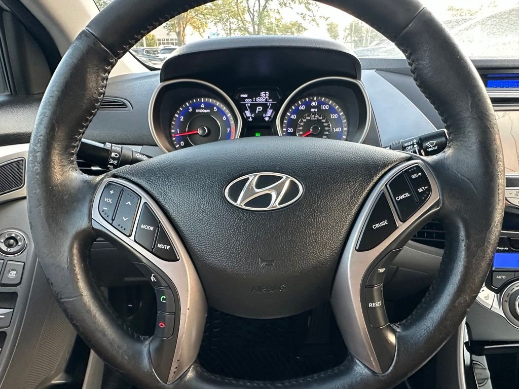 2013 Hyundai Elantra Limited - Photo 24