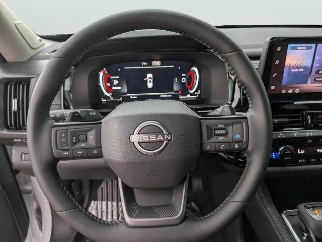 New 2026 Everest White Pearl TriCoat / Super Black Two-tone Nissan Platinum image 28