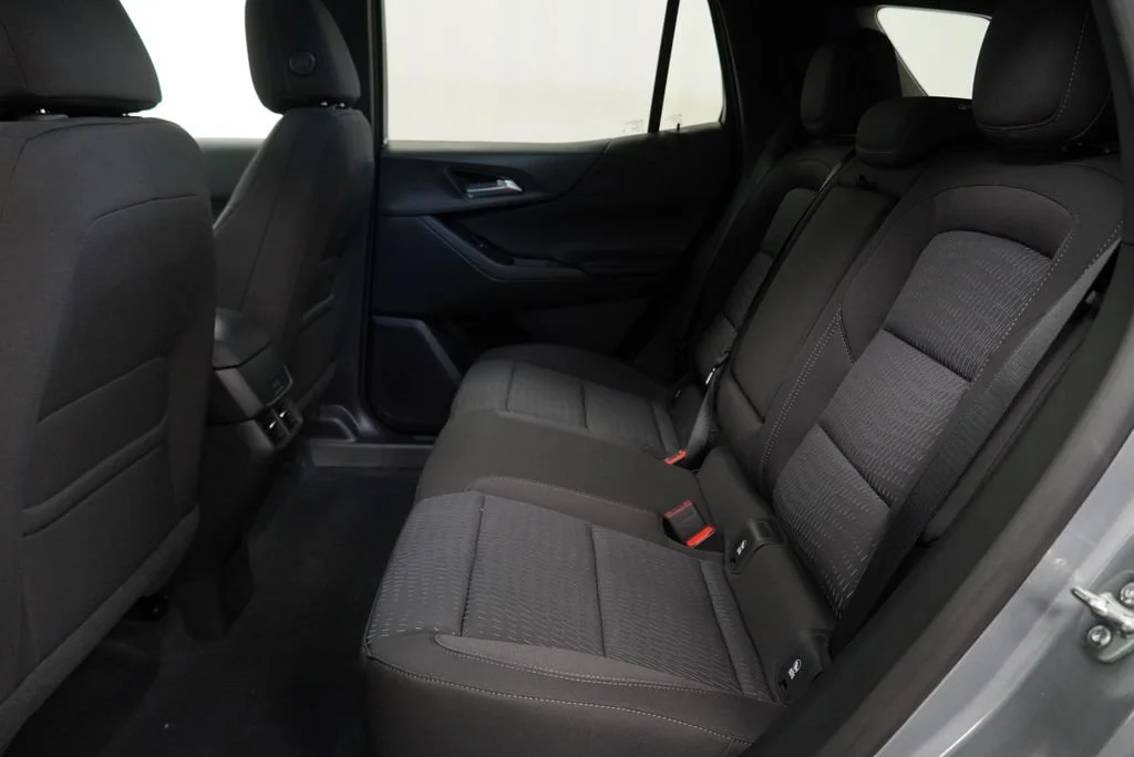 2027 Chevrolet Equinox LT - Photo 12