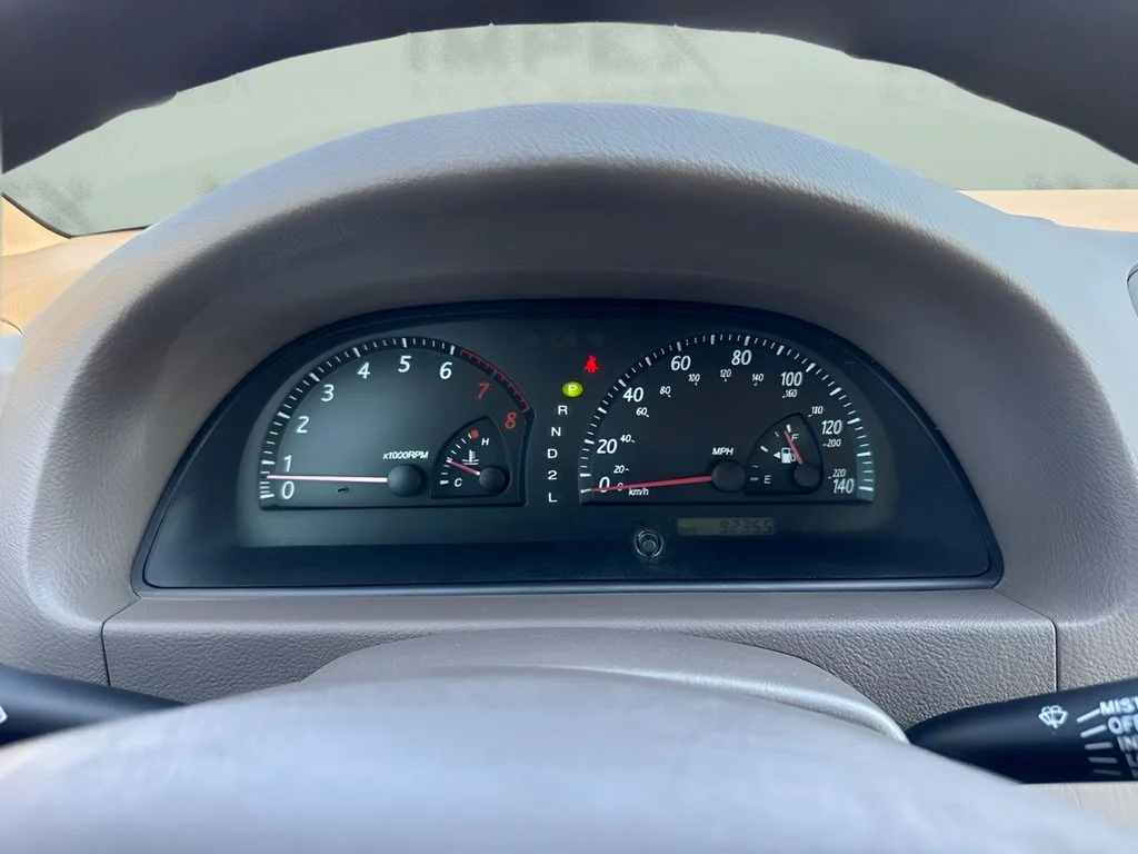 Used 2003 Beige Toyota LE image 16