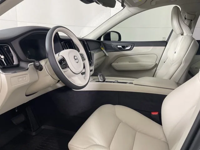 Used 2025 White Volvo T8 Plus image 22