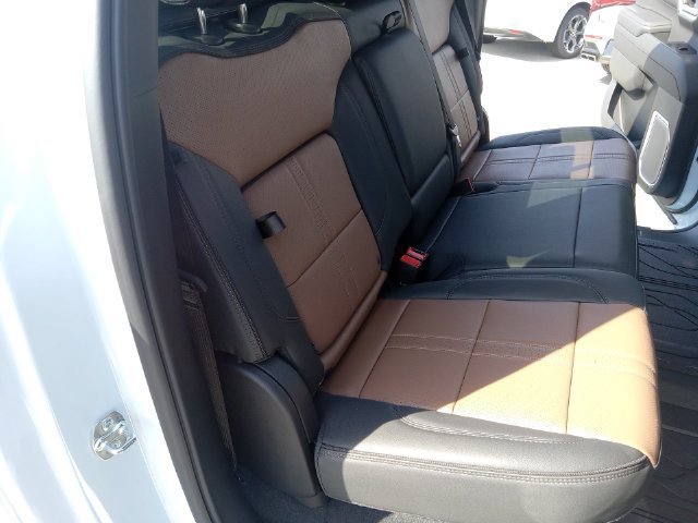 2026 Chevrolet Silverado 1500 High Country - Photo 11