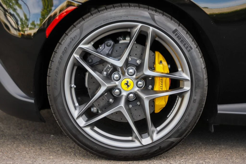 Used 2025 Nero Ferrari Spider image 67