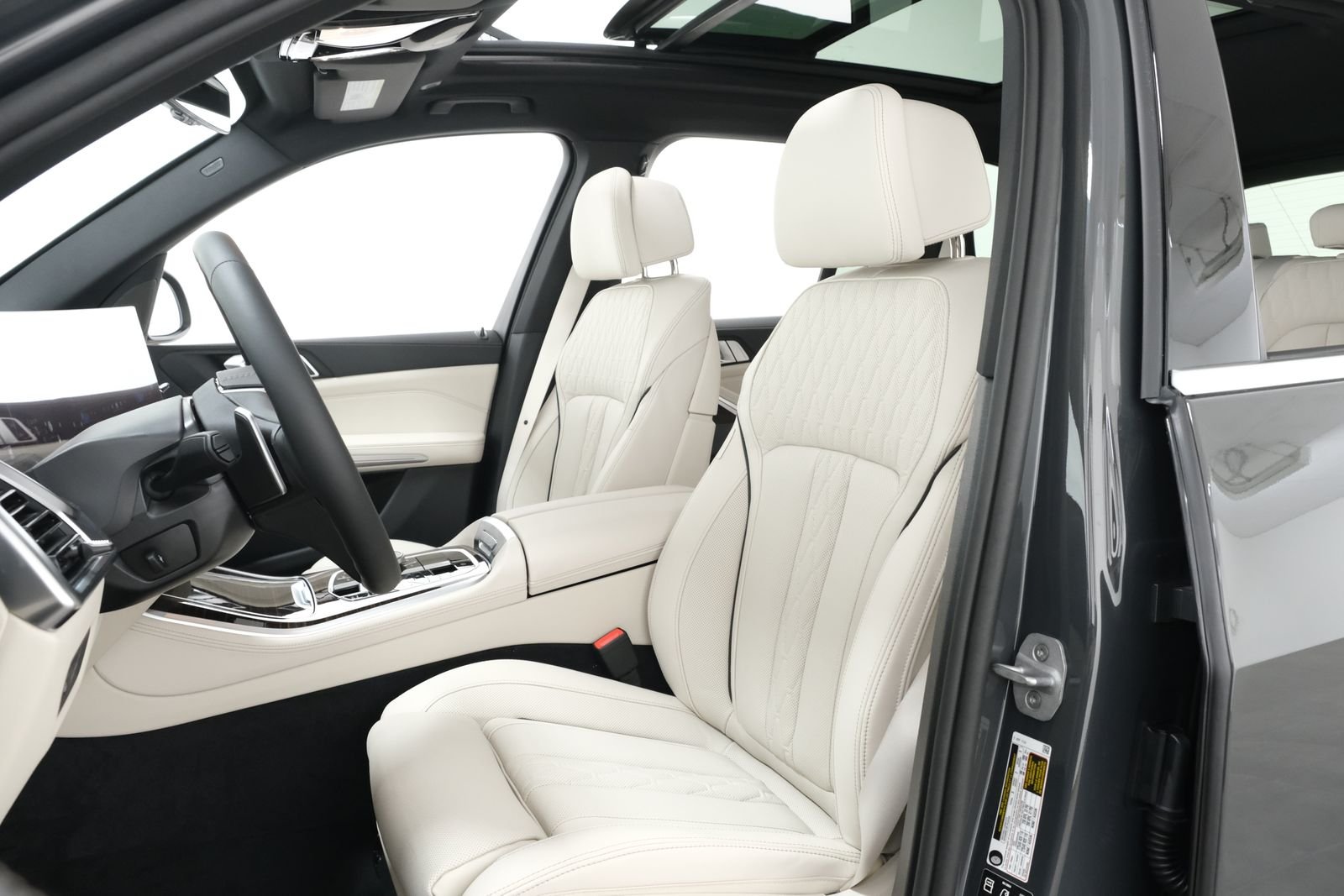 New 2026 Dravit Grey Metallic BMW xDrive40i image 46