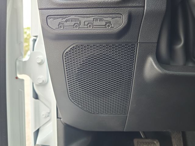 New 2026 Bright White Clearcoat Jeep Sport S image 14