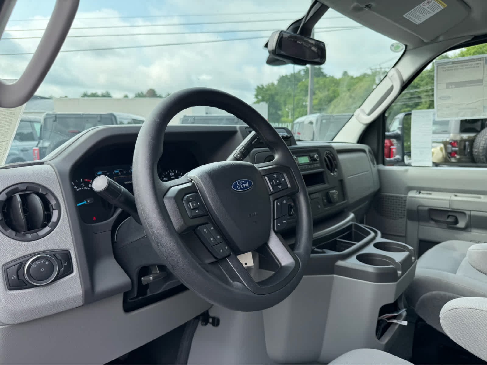 New 2027 Oxford White Ford  image 16