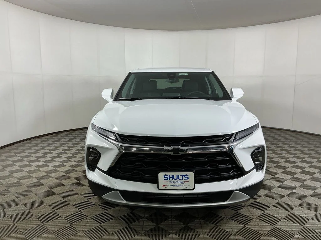 New 2026 White Chevrolet LT image 2