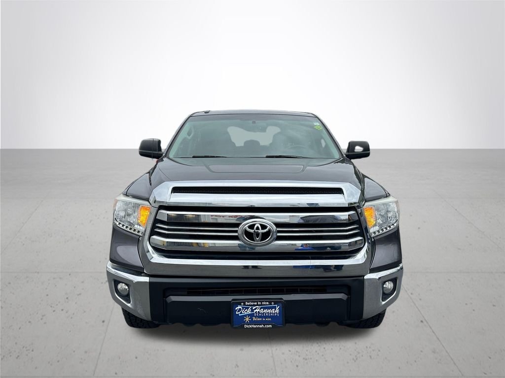 Used 2017 Gray Toyota SR5 image 3