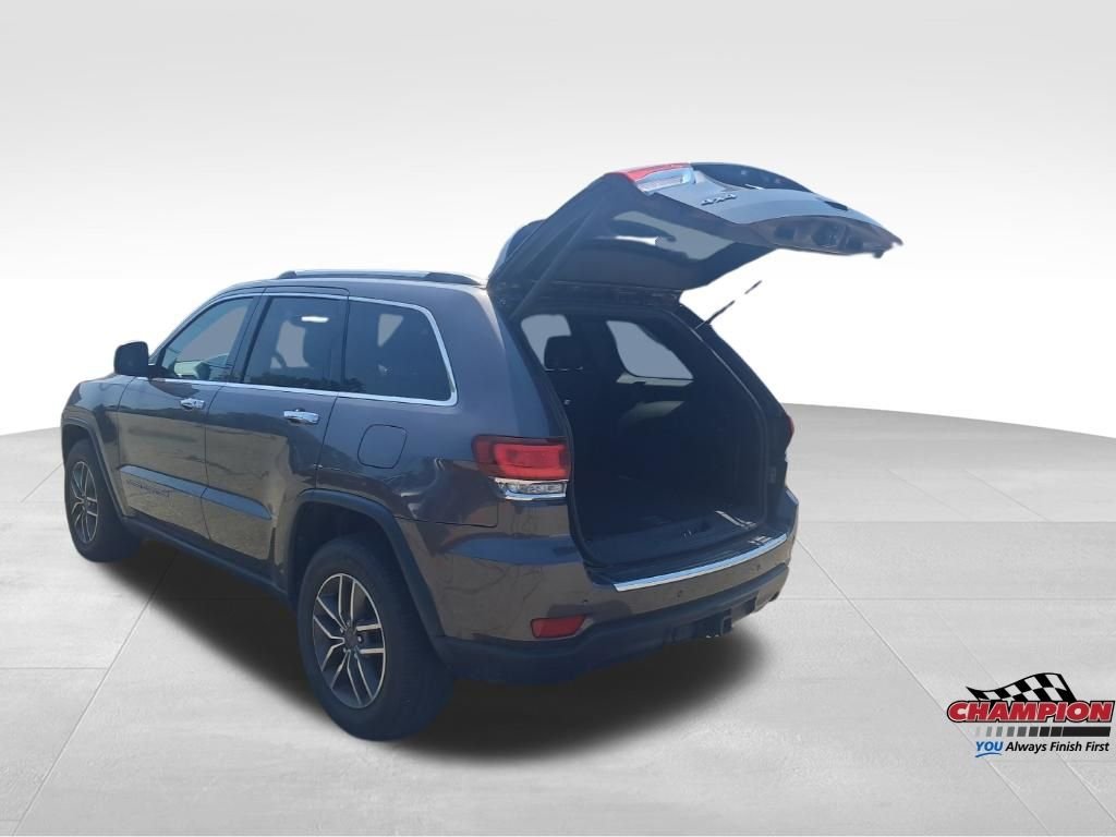 Used 2020 Crystal Metallic Jeep Limited image 15