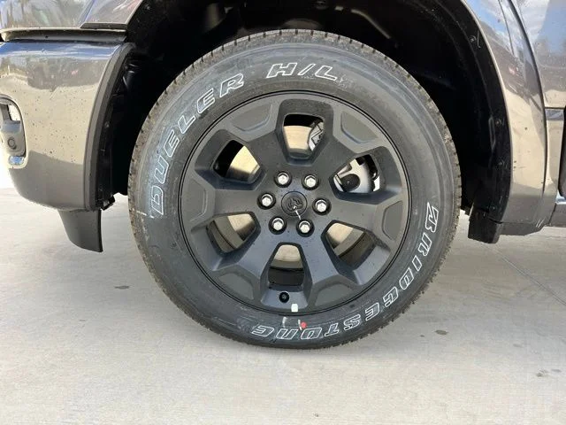 New 2025 Granite Crystal Metallic Clear-Coat Exterior Paint RAM Big Horn/Lone Star image 7