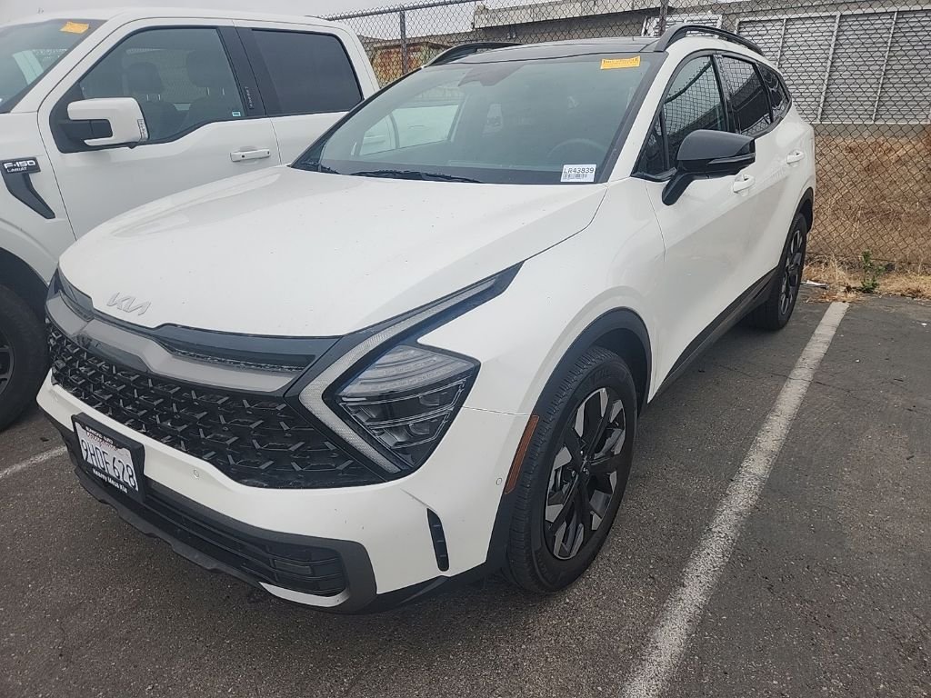 Used 2023 White Kia X-Line Prestige image 4