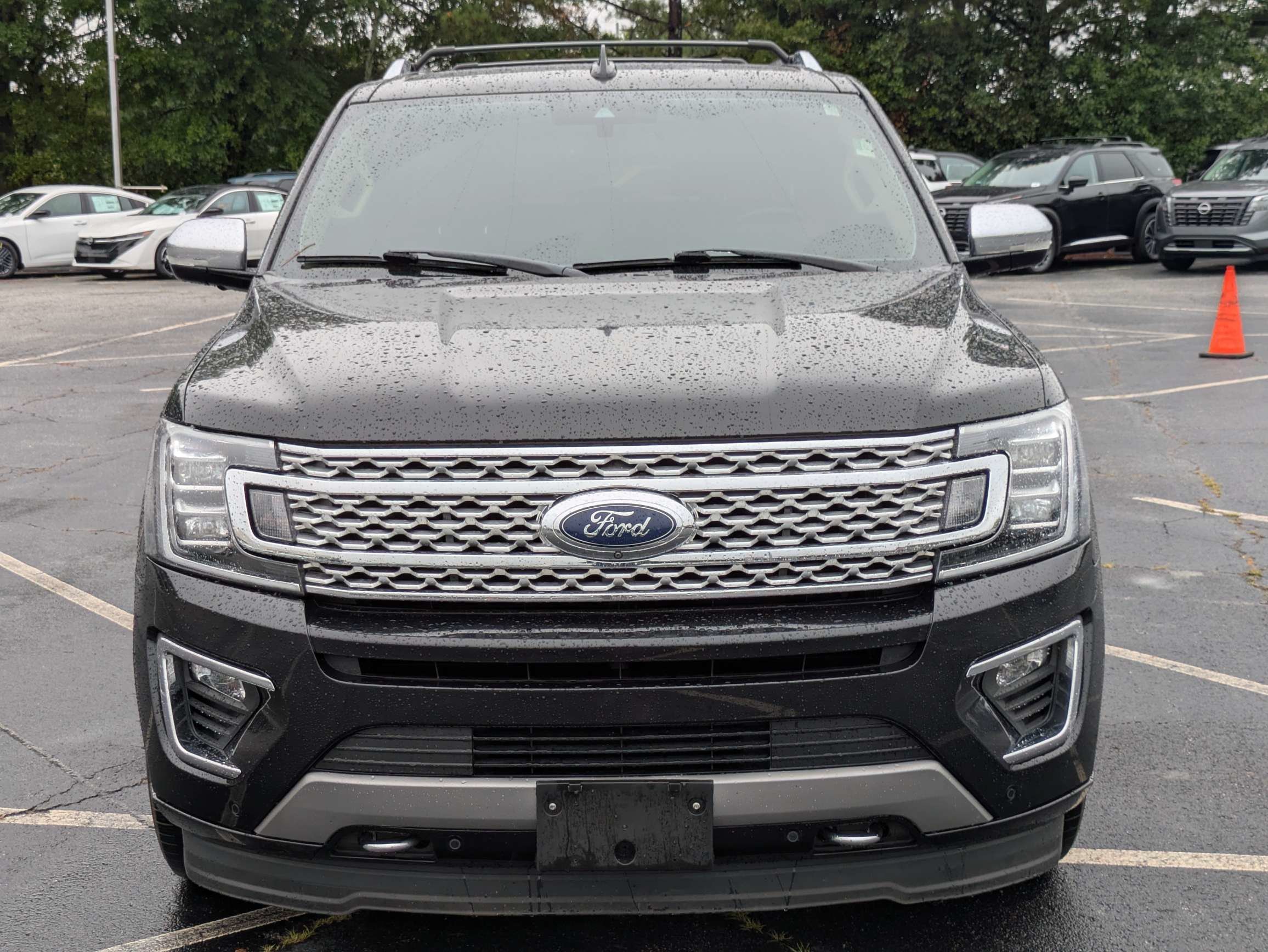 Used 2019 Black Ford Platinum image 8