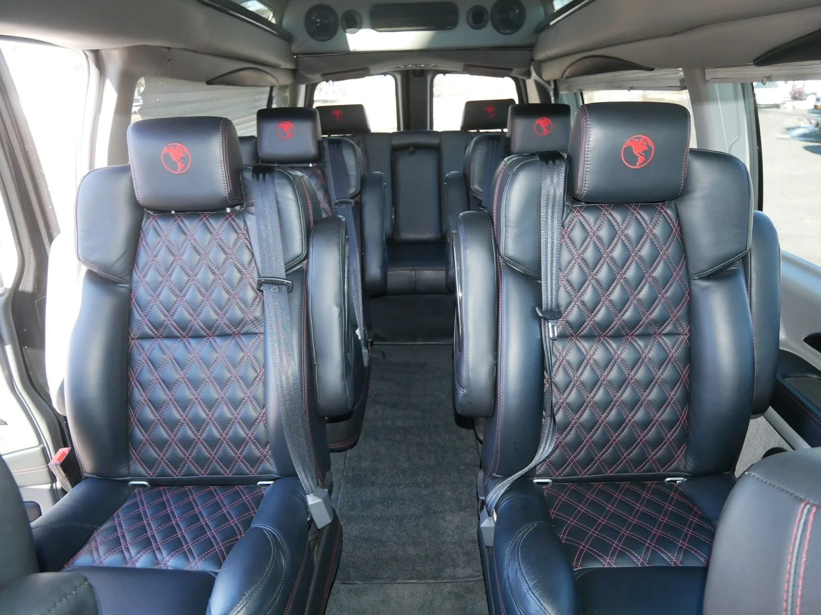 Used 2025 Onyx Black GMC Work Van image 21