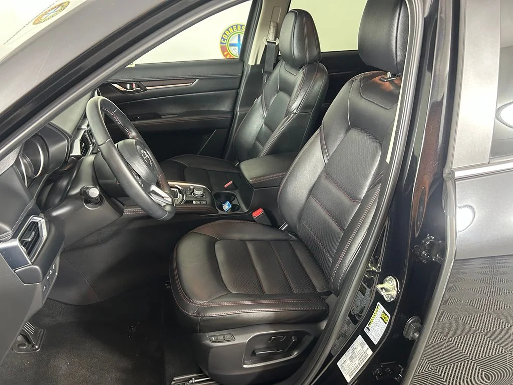 Used 2025 Black Mazda 2.5 S Carbon Edition image 11
