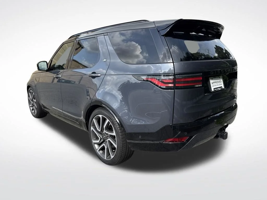 Certified Used 2025 Blue Land Rover Dynamic SE image 7