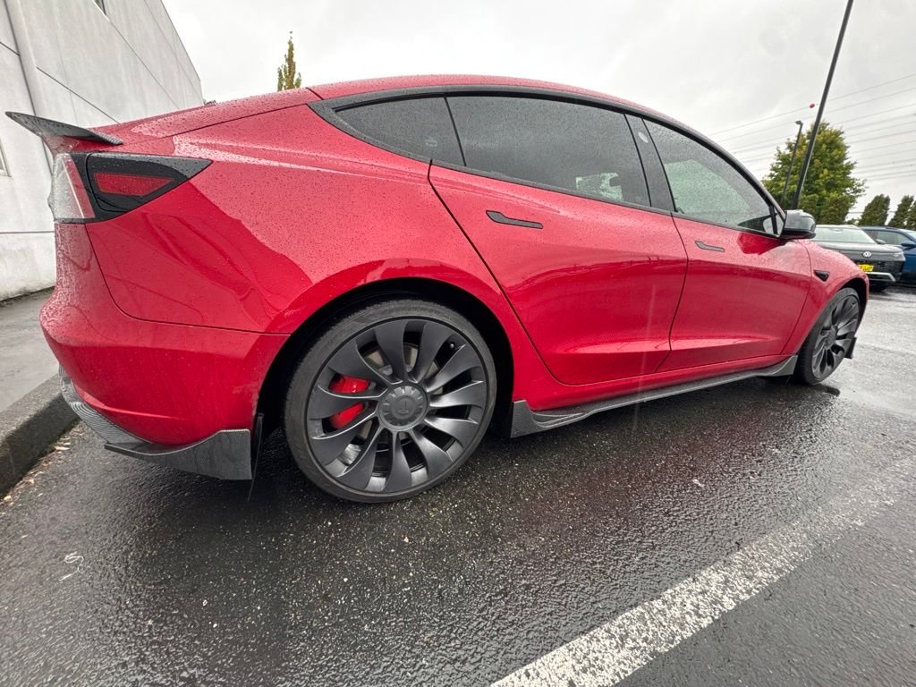 Used 2023  Tesla Performance image 13