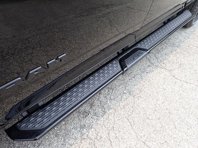 New 2026 Diamond Black Crystal Pearl-Coat Exterior Paint RAM Big Horn image 13