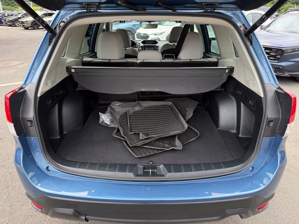 Used 2023 Horizon Blue Pearl Subaru Premium image 28