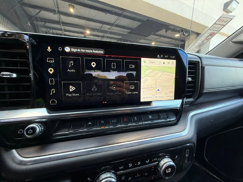 Used 2025 Silver GMC SLT image 21