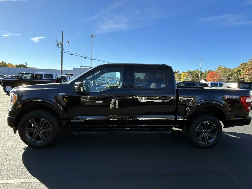 Used 2023 Black Metallic Ford Lariat image 6