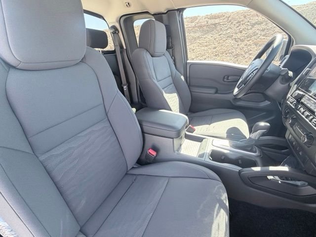 New 2026 Glacier White Nissan King Cab® S image 26